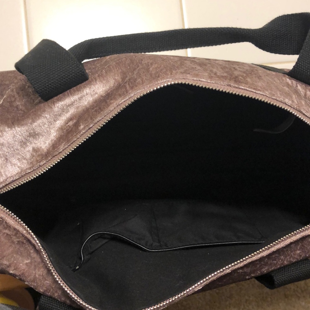Small duffle bag - Picture 3 of 3